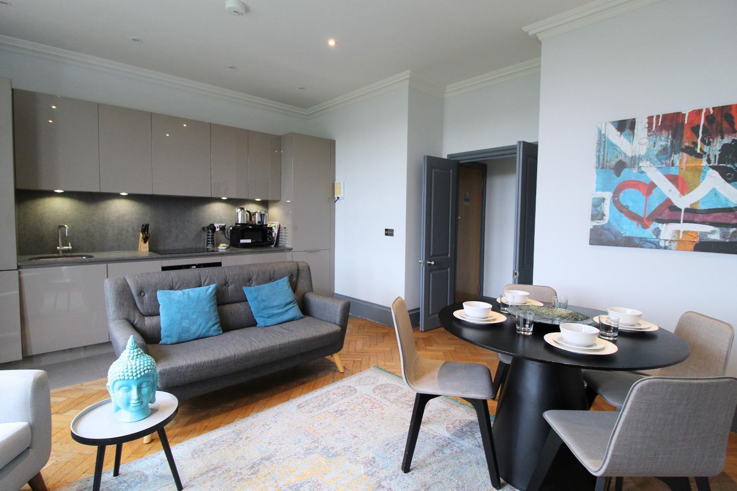 Barons Court Queens Club By Viridian Apartments Londra Esterno foto