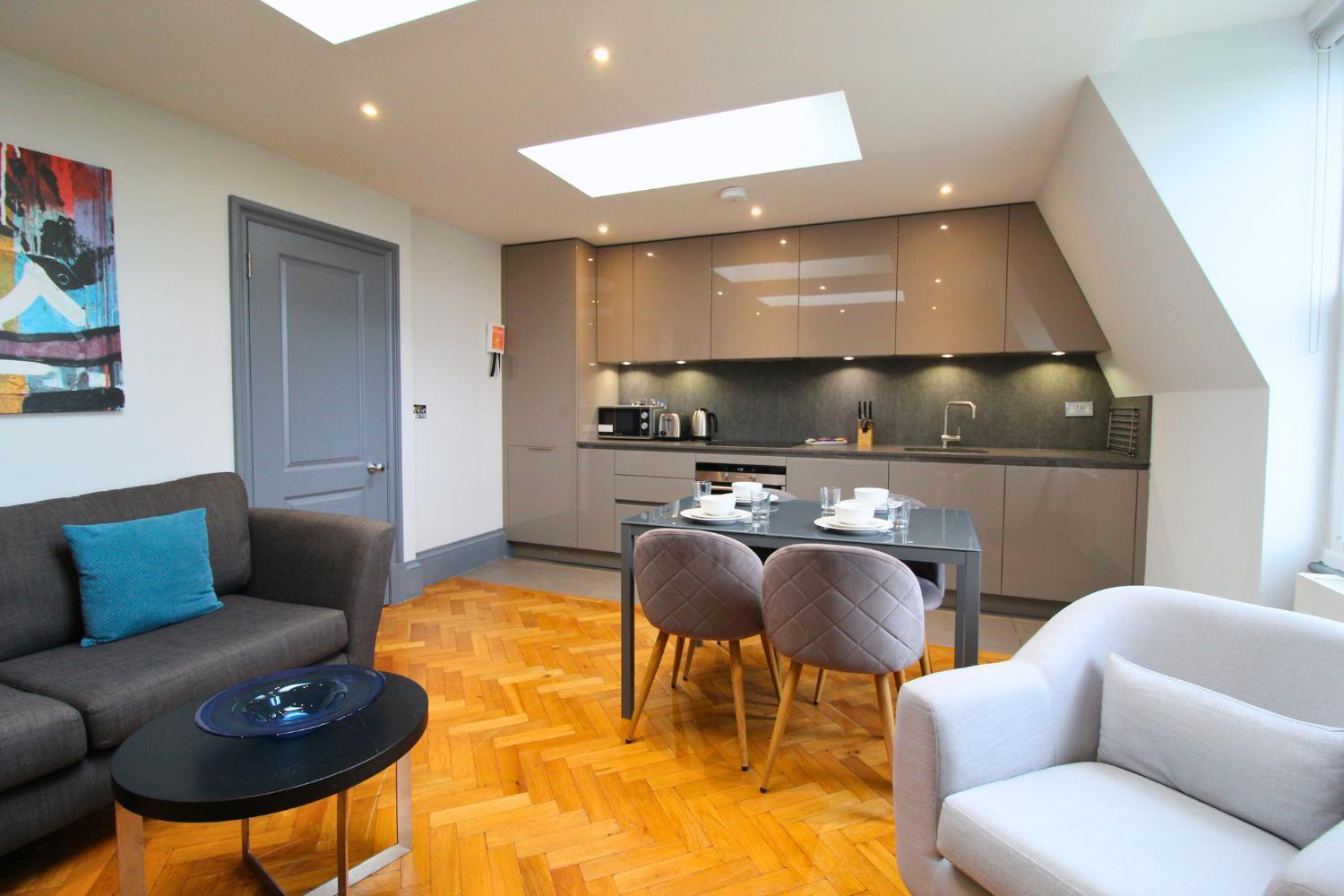 Barons Court Queens Club By Viridian Apartments Londra Esterno foto
